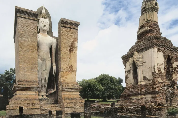 Framed Print : THAILAND. NORTHERN REGION. SUKHOTHAI. Sukhothai. Wat Mahathat (13th-14th c.). Colossal image of Buddha. AISA / Everett Collection**US SALES ONLY** Framed Print : THAILAND. NORTHERN REGION. SUKHOTHAI. Sukhothai. Wat Mahathat (13th-14th c.). Colossal image of Buddha. AISA / Everett Collection**US SALES ONLY**