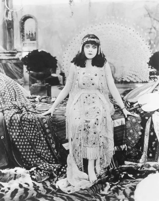 Framed Print : Theda Bara, 1910s Framed Print : Theda Bara, 1910s