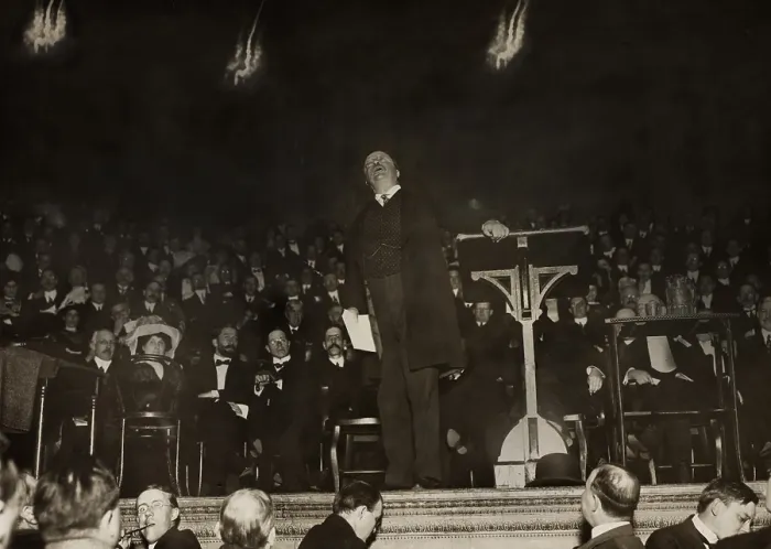 Framed Print : Theodore Roosevelt speaking at Carnegie Hall, March 20, 1912. He spoke on the topic of The Right of the People to Rule Framed Print : Theodore Roosevelt speaking at Carnegie Hall, March 20, 1912. He spoke on the topic of The Right of the People to Rule