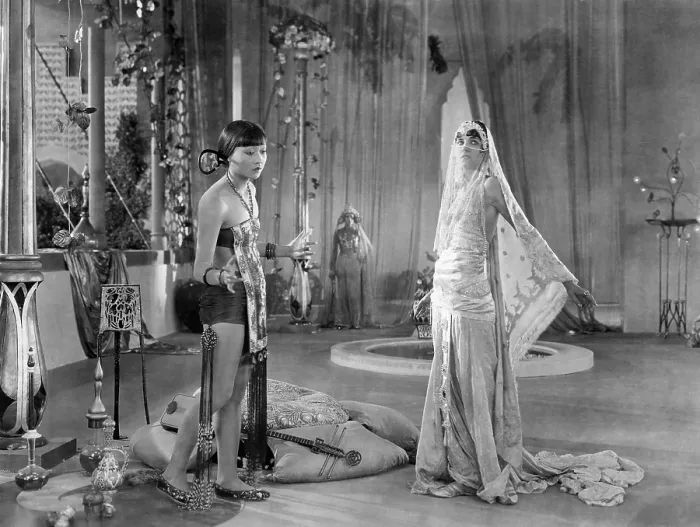 Framed Print : THE THIEF OF BAGDAD, Anna May Wong, Julanne Johnston, 1924