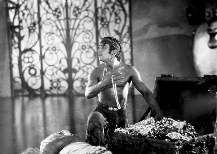 Framed Print : THE THIEF OF BAGDAD, Douglas Fairbanks, 1924