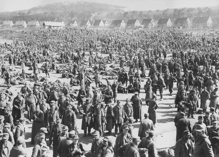 Framed Print : Thousands of German soldiers taken prisoner following the collapse of German resistance in the Saar and Palatinate areas early in 1945, during the last months of World War II Framed Print : Thousands of German soldiers taken prisoner following the collapse of German resistance in the Saar and Palatinate areas early in 1945, during the last months of World War II