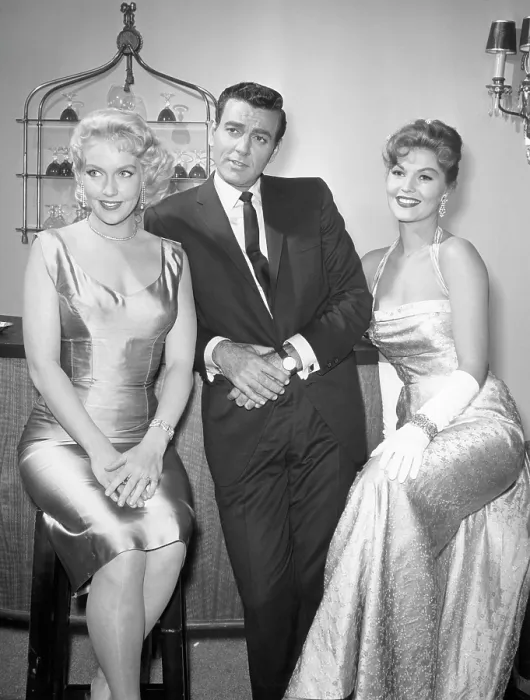 Framed Print : TIGHTROPE, Leigh Snowden, Mike Connors, Claire Kelly, Three To Make Ready (Season 1, aired February 2, 1960), 1959-60