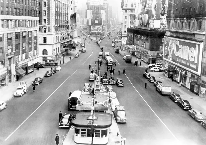 Framed Print : Times Square, looking North with traffic halted for an air raid drill. New York, New York. November 28, 1951. CSU Archives / Courtesy Everett Collection Framed Print : Times Square, looking North with traffic halted for an air raid drill. New York, New York. November 28, 1951. CSU Archives / Courtesy Everett Collection