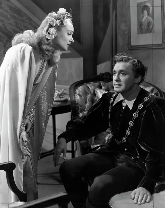 Framed Print : TO BE OR NOT TO BE, Carole Lombard, Jack Benny, 1942