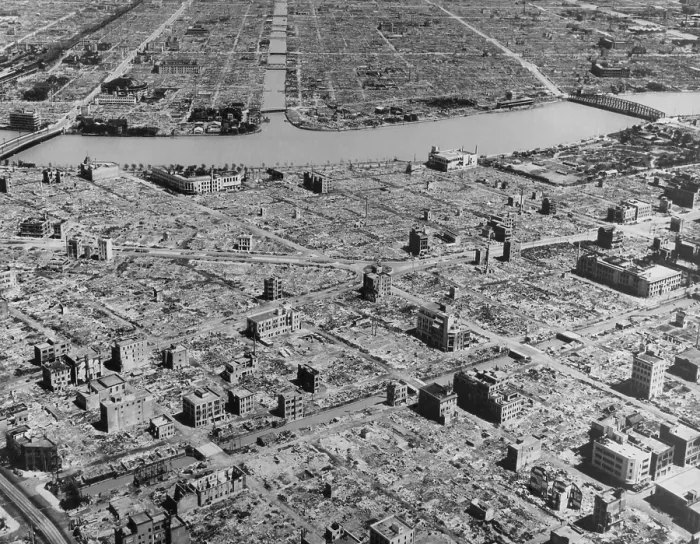 Framed Print : Tokyo, Japan, in ruins after B-29 incendiary attacks during World War 2. Starting on Feb. 25, 1945, Tokyo received several fire bomb attacks