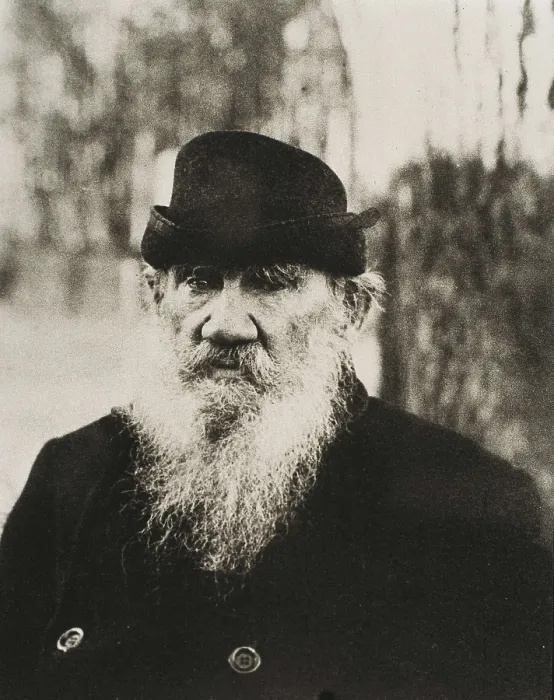 Framed Print : TOLSTOY, Lev Nikolayevich, Leo (1828-1910). Portrait of Leo Tolstoy. RUSSIA. TULA. Ysnaia Poliana. Tolstoy House Museum. AISA / Everett Collection**US SALES ONLY**