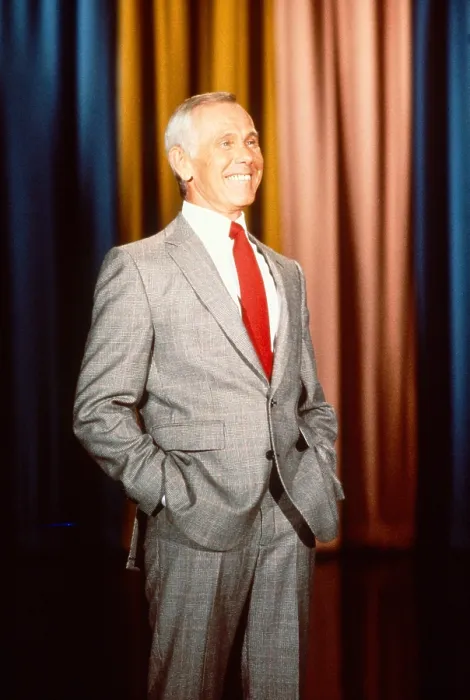 Framed Print : THE TONIGHT SHOW STARRING JOHNNY CARSON, Johnny Carson, (ca. early 1990s), 1962-92