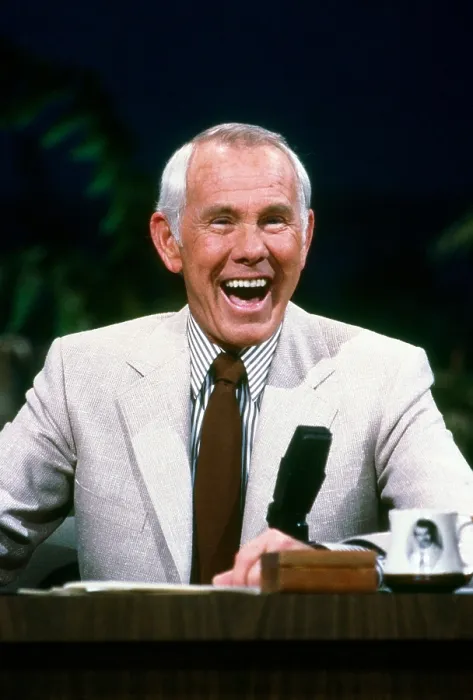 Framed Print : THE TONIGHT SHOW STARRING JOHNNY CARSON, Johnny Carson, (ca. mid-1980s), 1962-1992 Framed Print : THE TONIGHT SHOW STARRING JOHNNY CARSON, Johnny Carson, (ca. mid-1980s), 1962-1992