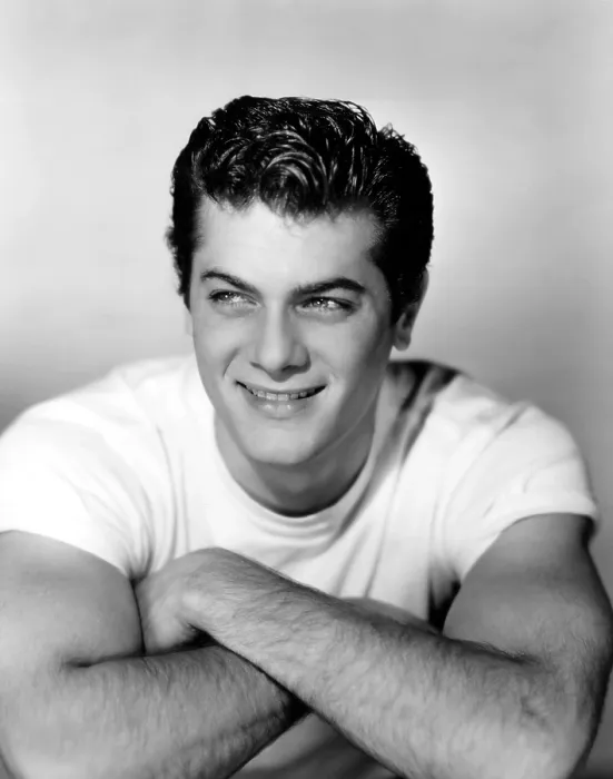 Framed Print : TONY Curtis, 1951 Framed Print : TONY Curtis, 1951