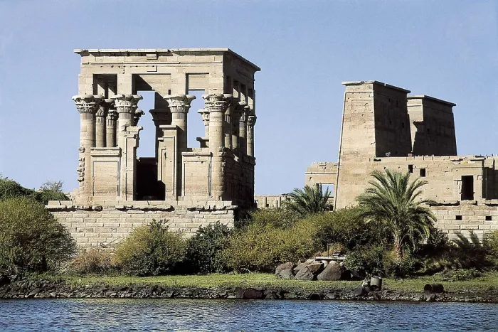 Framed Print : Trajan's Kiosk. 2nd c. EGYPT. ASWAN. Philae. In the background on the right, the Temple of Isis. Egyptian art. Roman and Byzantine period. Architecture