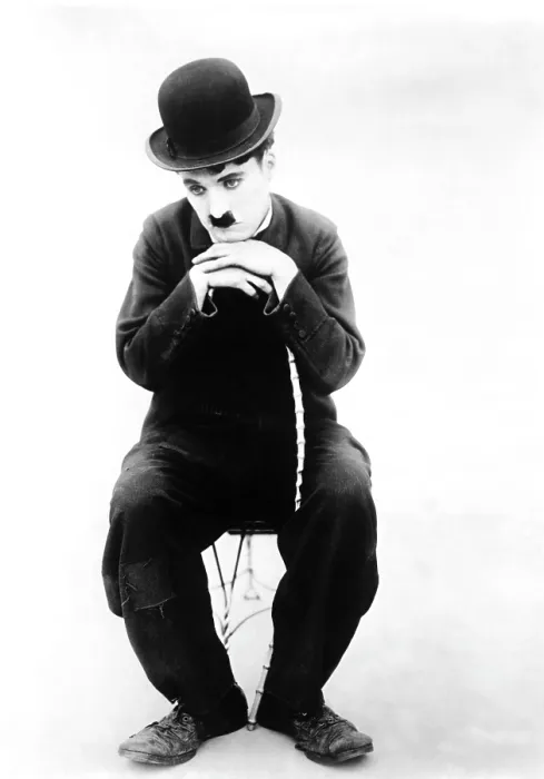 Framed Print : THE TRAMP, (aka CHARLIE ON THE FARM; CHARLIE THE HOBO; CHARLIE THE TRAMP), Charlie Chaplin, (aka, Charles Chaplin), 1915