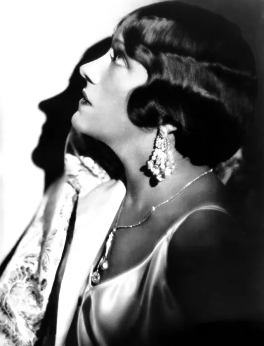 Framed Print : THE TRESPASSER, Gloria Swanson, 1929 Framed Print : THE TRESPASSER, Gloria Swanson, 1929
