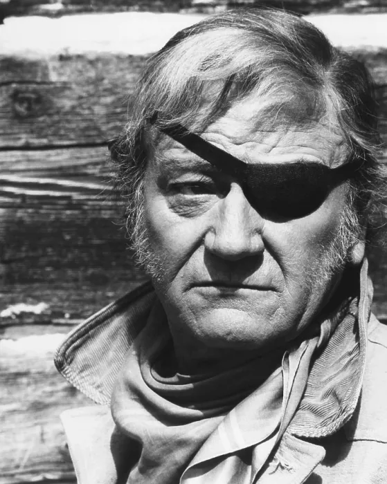 Framed Print : TRUE GRIT, John Wayne, 1969