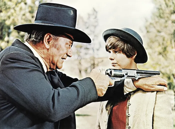 Framed Print : TRUE GRIT, from left: John Wayne, Kim Darby, 1969