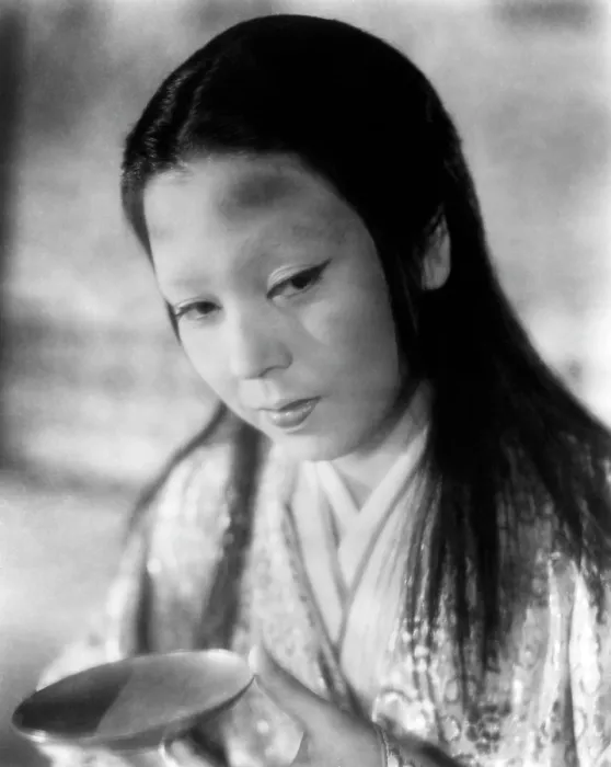 Framed Print : UGETSU, (aka UGETSU MONOGATARI, aka TALES OF THE PALE AND SILVERY MOON AFTER THE RAIN, aka TALES OF A PALE AND MYSTERIOUS MOON AFTER THE RAIN), Machiko Kyo, 1953