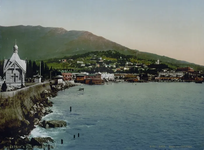 Framed Print : Ukraine (part of Russia at the time of the photograph). Gurzuf from the Yalta Road (in original caption: Gursuff, Jalta), Crimea, photochrom, circa 1900