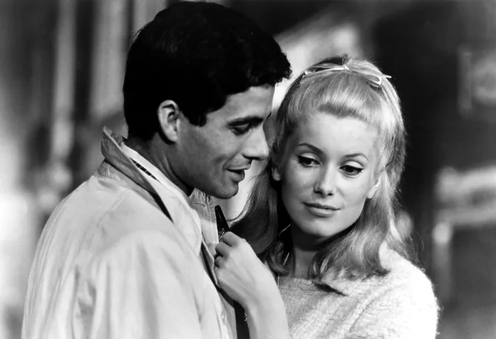 Framed Print : THE UMBRELLAS OF CHERBOURG, (aka LES PARAPLUIES DE CHERBOURG), Nino Castelnuovo, Catherine Deneuve, 1964 Framed Print : THE UMBRELLAS OF CHERBOURG, (aka LES PARAPLUIES DE CHERBOURG), Nino Castelnuovo, Catherine Deneuve, 1964