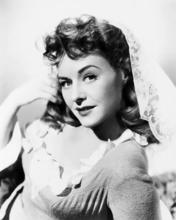 Framed Print : UNCONQUERED, Paulette Goddard, 1947 Framed Print : UNCONQUERED, Paulette Goddard, 1947