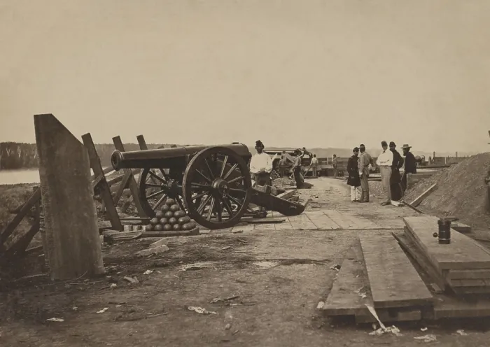 Framed Print : Union battery at Fort Defiance, with guns facing the Ohio River, at Cairo, Illinois, in 1861 Framed Print : Union battery at Fort Defiance, with guns facing the Ohio River, at Cairo, Illinois, in 1861