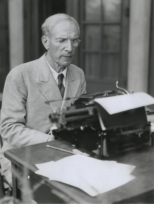 Framed Print : Upton Sinclair, American socialist author, of both fiction and non-fiction