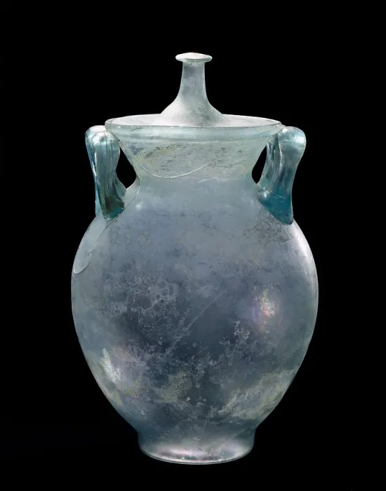 Framed Print : Urn with lid. 1st-2nd c. Roman art. Early Empire. Glass and Crystal. SPAIN. Madrid. National Museum of Archaeology. Proc: ITALY. Pompeii. AISA / Everett Collection**US SALES ONLY**