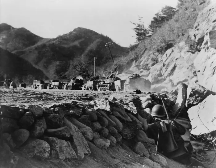 Framed Print : U.S. 3rd Army Division patrol pinned down by Chinese fire from the hills as they protect a convoy under attack in north-east Korea 1950. Korean War, 1950-53. (BSLOC_2014_11_95) Framed Print : U.S. 3rd Army Division patrol pinned down by Chinese fire from the hills as they protect a convoy under attack in north-east Korea 1950. Korean War, 1950-53. (BSLOC_2014_11_95)