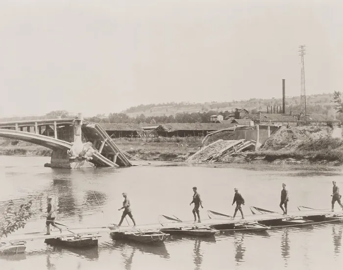 Framed Print : U.S. Army soldiers crossing pontoon bridge next to destroyed bridge over the Marne River, July 20, 1918. Second Battle of the Marne (July 15-Aug)
