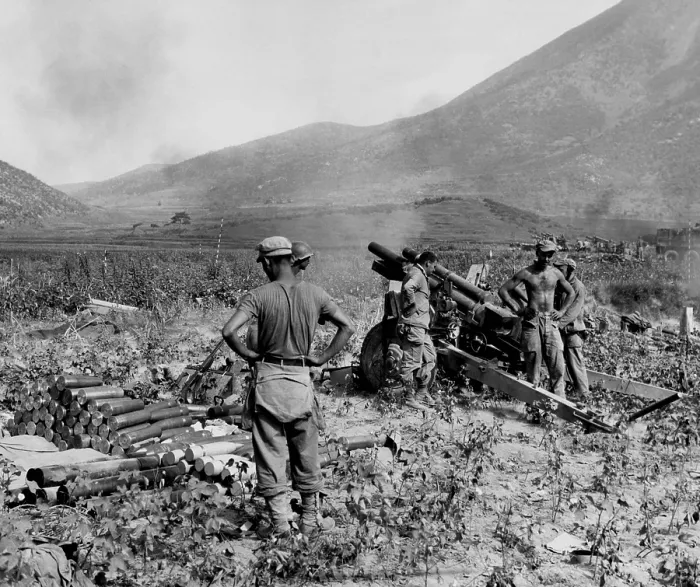 Framed Print : U.S. Marine artillery softens up North Koreans for Marine infantrymen, who are commencing Second Battle of the Naktong River, Sept. 3, 1950. Battle of Pusan Perimeter