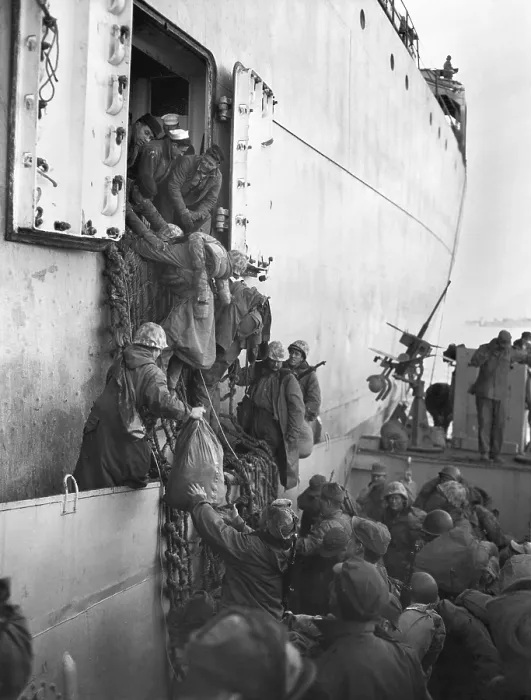Framed Print : U.S. Marines board a ship for evacuation from Hungnam, North Korea, after their withdrawal from the Chosin Reservoir on Dec. 12, 1950