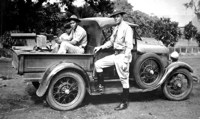 Framed Print : U.S. Marines in Nicaragua in 1932. Heavy Browning Machine Gun is mounted on a car in preparation for U.S Framed Print : U.S. Marines in Nicaragua in 1932. Heavy Browning Machine Gun is mounted on a car in preparation for U.S