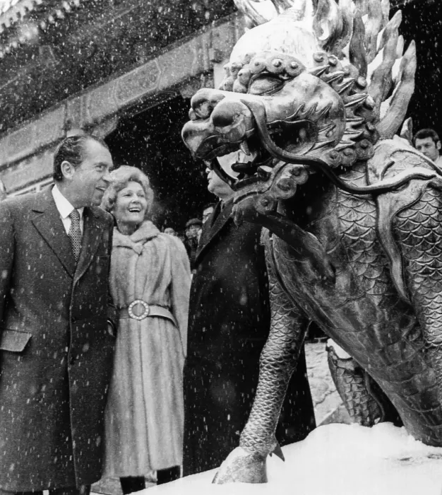Framed Print : U.S. President Richard Nixon and First Lady Pat Nixon, on a tour of Peking, China, February 25, 1972.. Courtesy: CSU Archives / Everett Collection Framed Print : U.S. President Richard Nixon and First Lady Pat Nixon, on a tour of Peking, China, February 25, 1972.. Courtesy: CSU Archives / Everett Collection