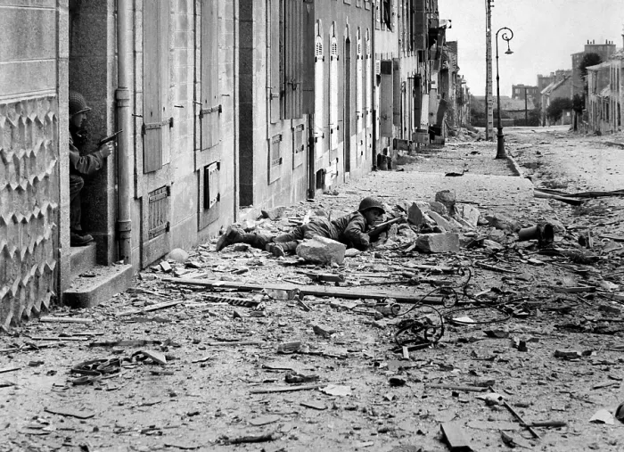 Framed Print : U.S. soldiers in street fighting during the Battle of Brest, in Brittany, France