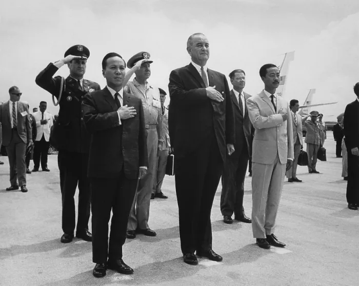 Framed Print : US-South Vietnam summit meeting Framed Print : US-South Vietnam summit meeting