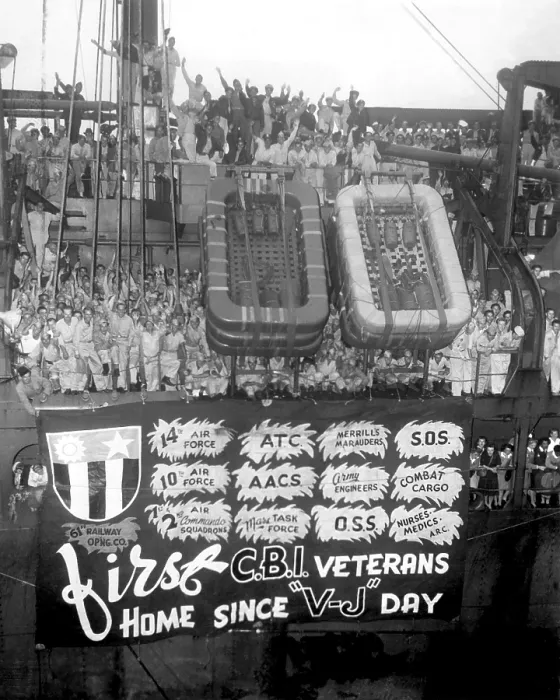 Framed Print : U.S. veterans of the China-Burma-India campaigns arrive in New York on Sept. 27, 1945. Aboard the Army transport General A. W Framed Print : U.S. veterans of the China-Burma-India campaigns arrive in New York on Sept. 27, 1945. Aboard the Army transport General A. W