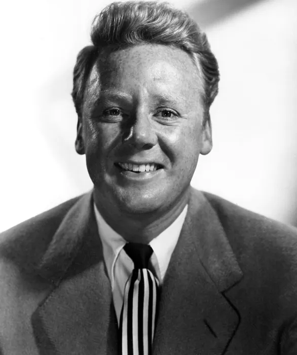 Framed Print : VAN JOHNSON. 1952 portrait Framed Print : VAN JOHNSON. 1952 portrait
