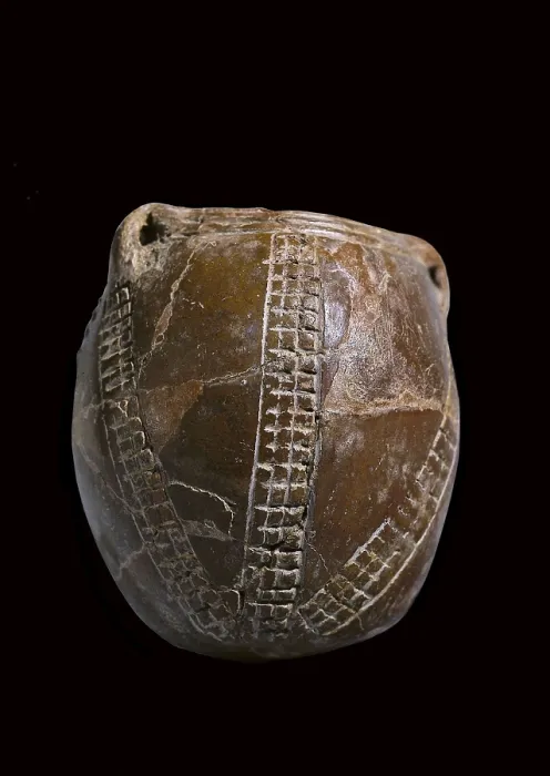 Framed Print : Vase. 6th mil. - 4th mil. BC. Neolithic art. Ceramics. SPAIN. Cordoba. Archaeological Museum of Cordoba. Proc: SPAIN. Zuheros. Cave of the Bats
