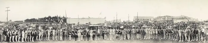 Framed Print : Venice Bathing Beauty Pageant, panoramic photograph of a beauty pageant on Venice beach, photograph by Miles F. Weaver, California, 1926 Framed Print : Venice Bathing Beauty Pageant, panoramic photograph of a beauty pageant on Venice beach, photograph by Miles F. Weaver, California, 1926