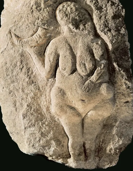 Framed Print : Venus of Laussel. 25 mil. -18 mil. BC. Upper Paleolithic. Solutrean. Relief on rock. FRANCE. Bordeaux. Muse d'Aquitaine (Aquitaine Museum). Proc: FRANCE. LOT-ET-GARONNE