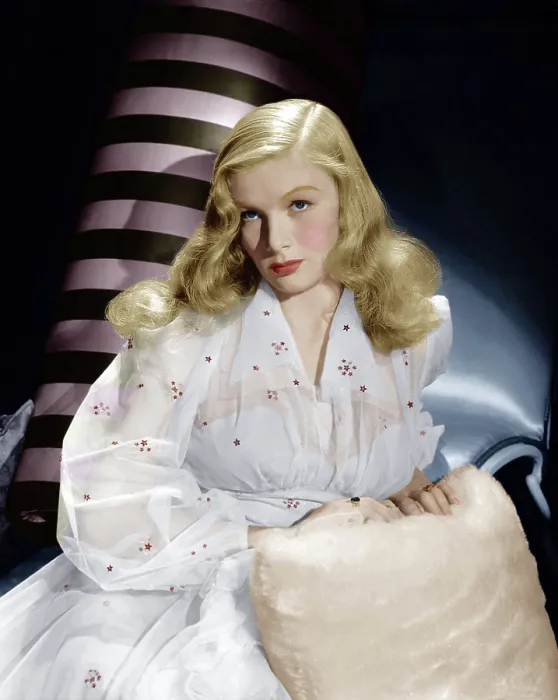 Framed Print : Veronica Lake, ca. 1940s