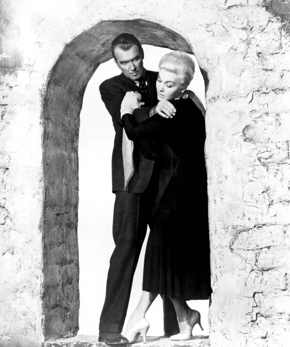 Framed Print : VERTIGO, James Stewart, Kim Novak, 1958