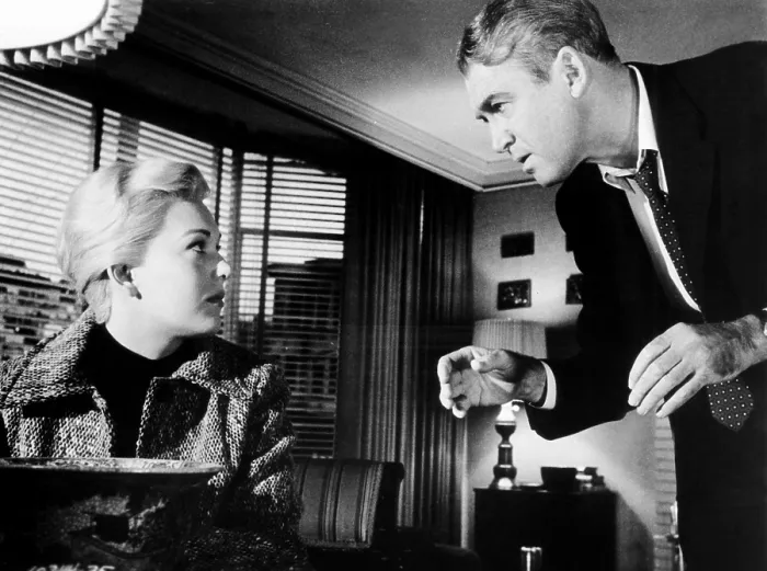 Framed Print : VERTIGO, from left: Kim Novak, James Stewart, 1958 Framed Print : VERTIGO, from left: Kim Novak, James Stewart, 1958