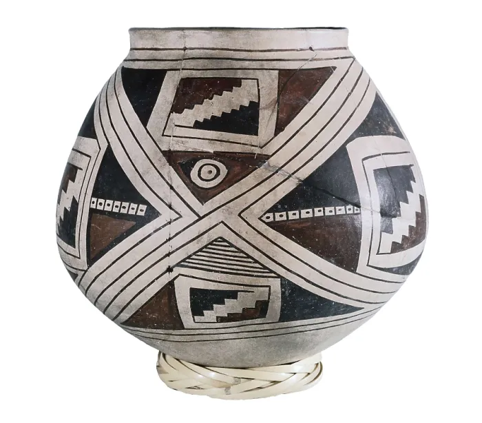 Framed Print : Vessel from the Casas Grandes. s.XI-s.XIII. Terra-cotta. MEXICO. Mexico City. National Museum of Anthropology. Proc: MEXICO. CHIHUAHUA. AISA / Everett Collection**US SALES ONLY**