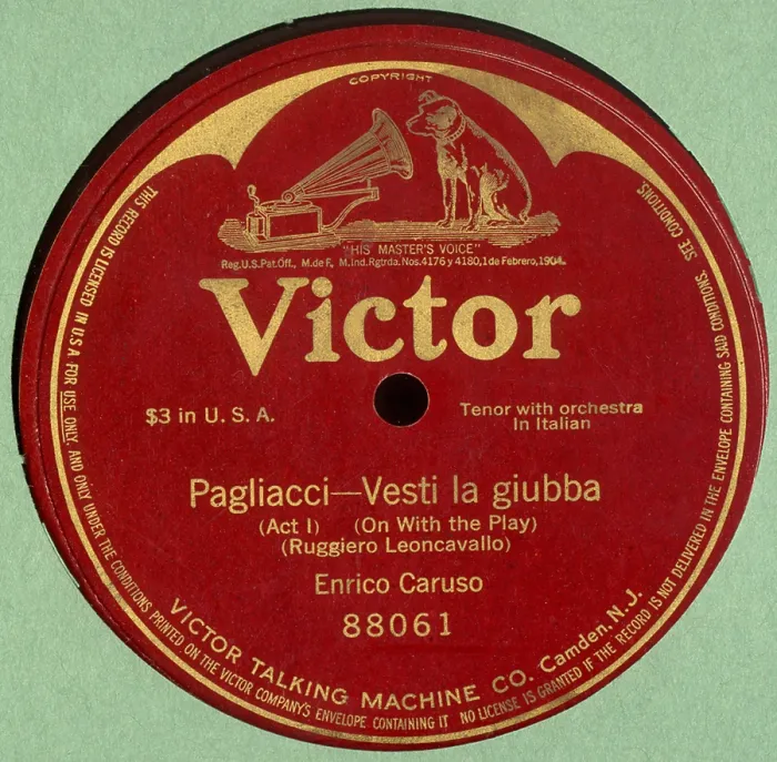 Framed Print : Victor record album of Enrico Caruso singing Pagliacci - Vesti La Giubba, 1907