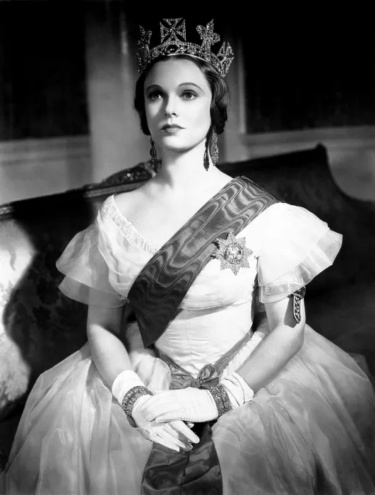 Framed Print : VICTORIA THE GREAT, Anna Neagle, 1937 Framed Print : VICTORIA THE GREAT, Anna Neagle, 1937