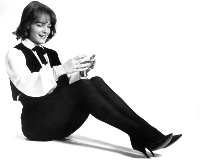 Framed Print : THE VICTORS, Romy Schneider, 1963 Framed Print : THE VICTORS, Romy Schneider, 1963