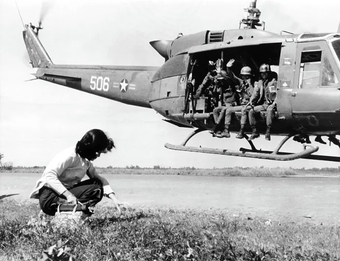 Framed Print : Vietnam War, South Vietnamese soldiers from the 9th ARVN Division wave as they depart the village of Cai Be, Vietnam, 12 / 04 / 72. Courtesy: CSU Archives  /  Everett Collection