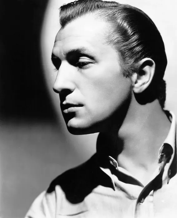 Framed Print : Vincent Price, ca. 1940 Framed Print : Vincent Price, ca. 1940
