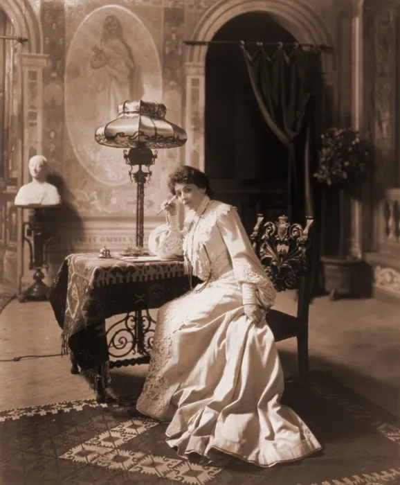 Framed Print : Viola Allen (1869-1948), American stage actress, at writing table in a magnificent Edwardian interior. 1903 photo by Joseph Byron
