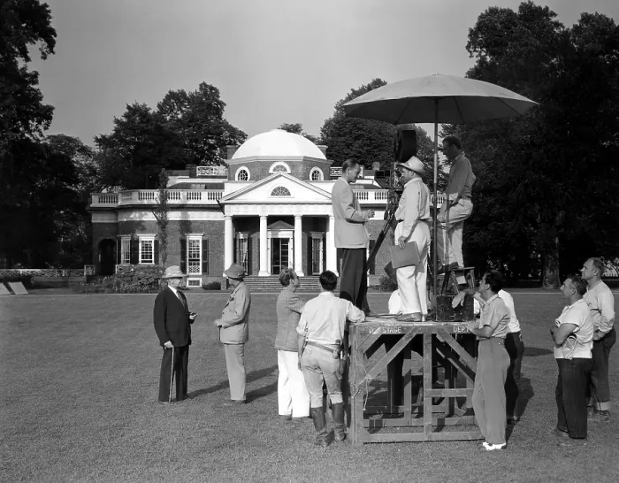 Framed Print : VIRGINIA, Camera crew setting up on the lawn of No. 1 Montecello, 1941. Courtesy: CSU Archives / Everett Collection Framed Print : VIRGINIA, Camera crew setting up on the lawn of No. 1 Montecello, 1941. Courtesy: CSU Archives / Everett Collection